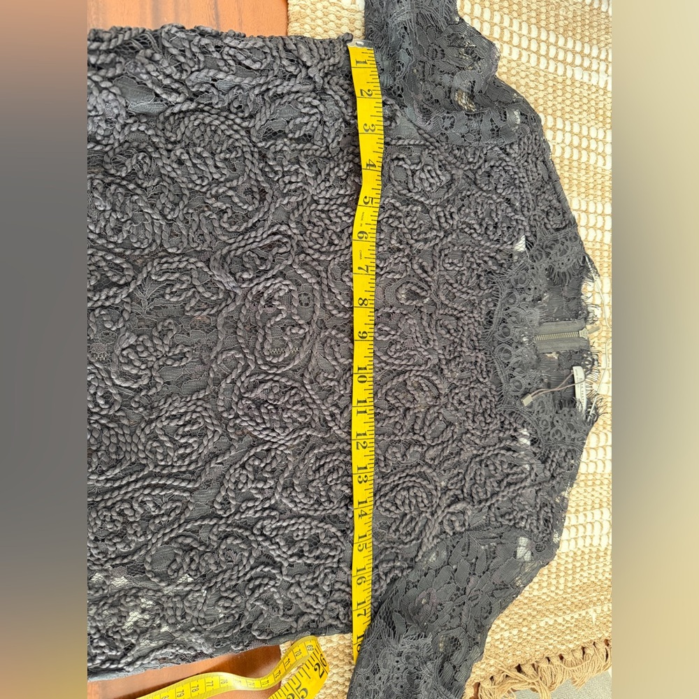 Zara Black Lace Short-Sleeve Blouse - Picture 5 of 6
